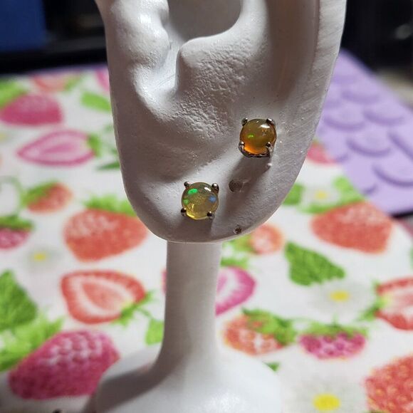 Ethiopian Welo Opal Solitaire Sterling Silver Stud Earrings - Picture 6 of 7